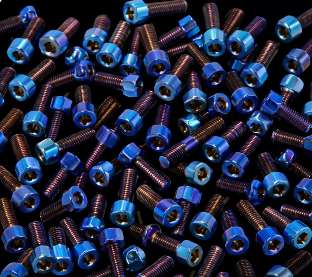 Tuttio Soleil Titanium Bolt Kit